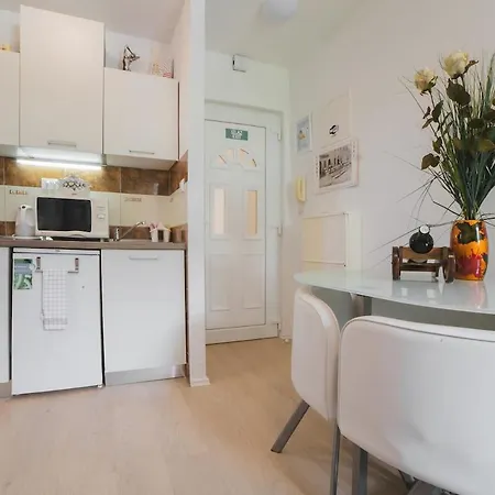 Appartement Modern In Old Town Makarska
